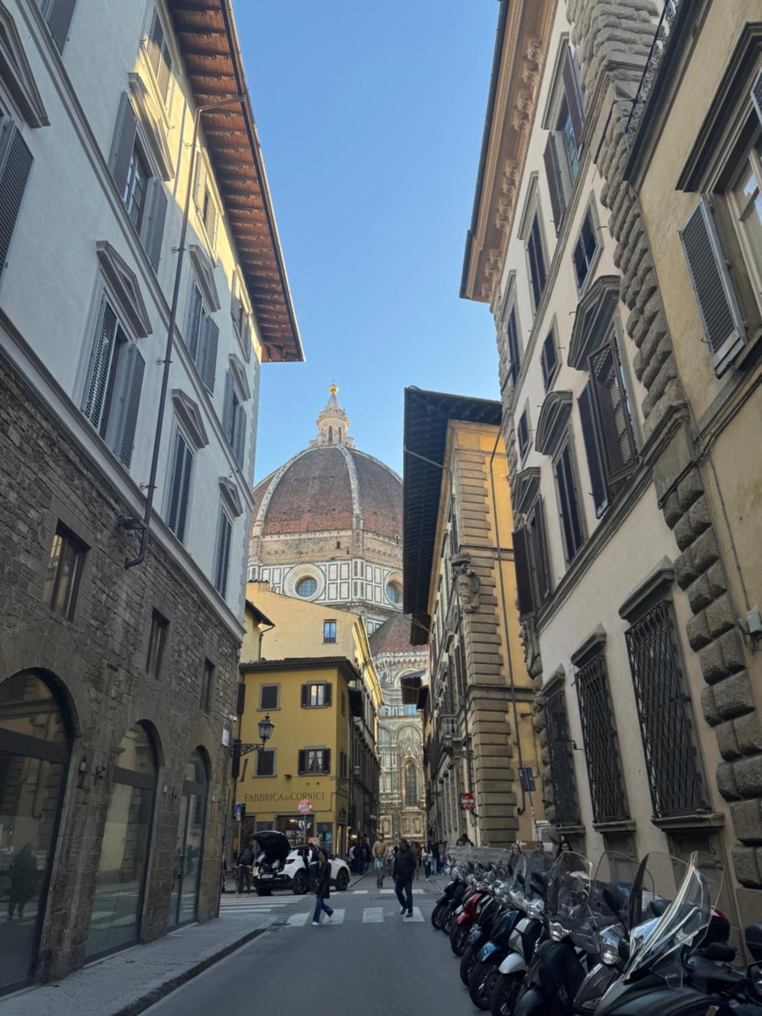Brunelleschi - 14th Century Just 120 Steps From Cathedral - Intero Florencia